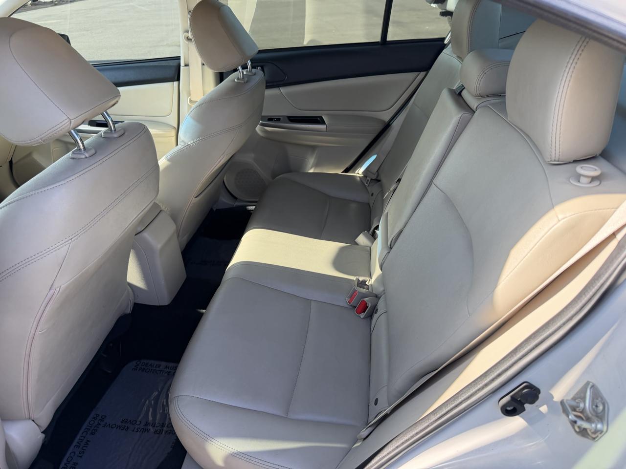 Subaru Impreza 2.0i Limited PZEV 4-Door 2015