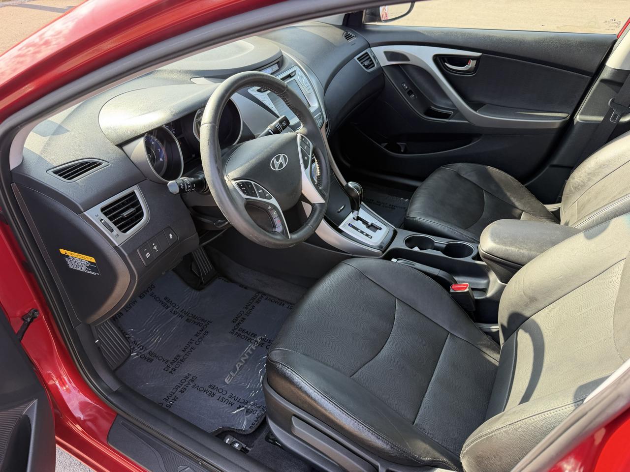 Hyundai Elantra Limited 2012