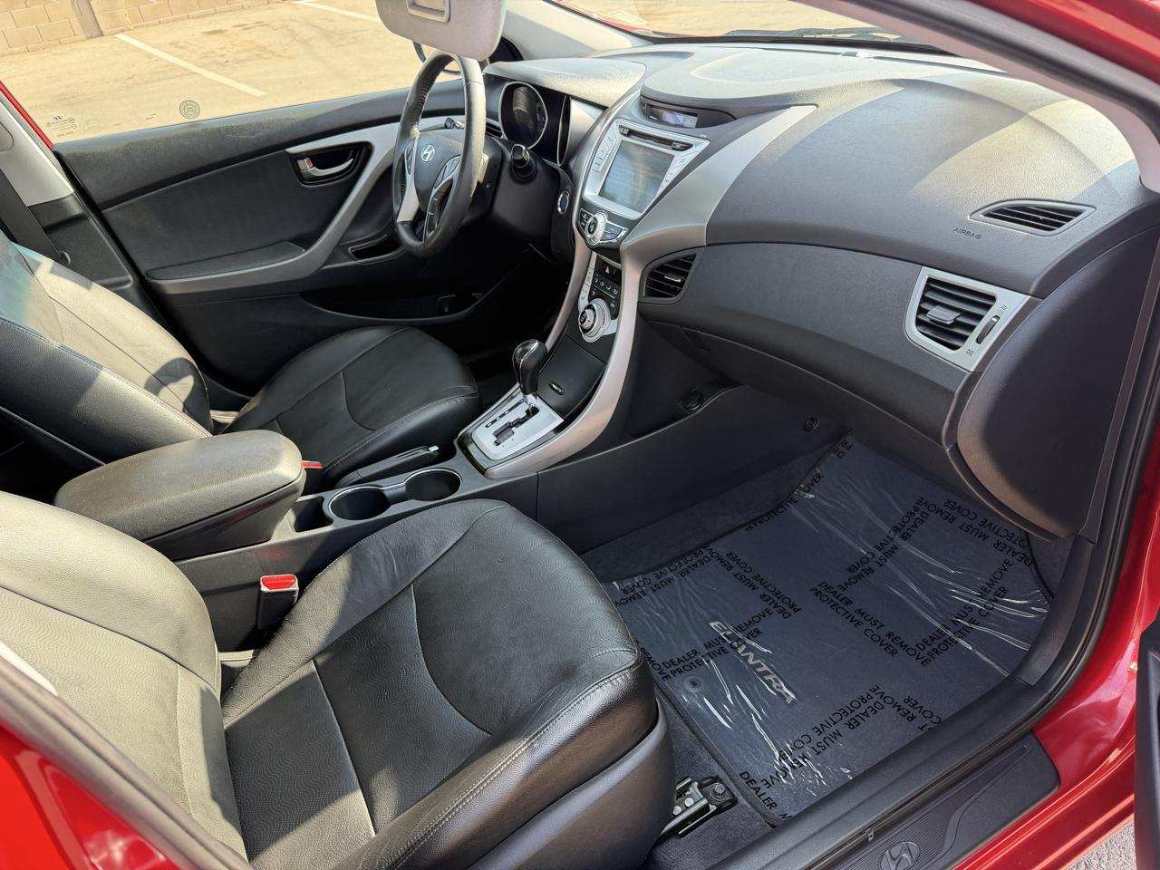 Hyundai Elantra Limited 2012