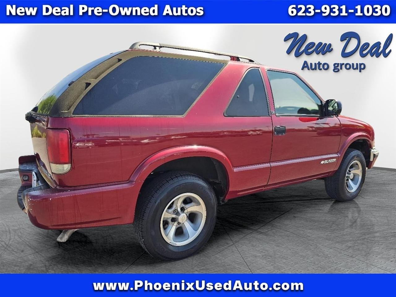 Chevrolet Blazer LS 2-Door 2WD 2001