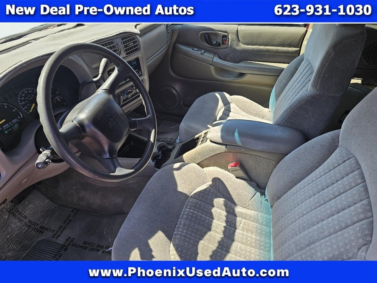 Chevrolet Blazer LS 2-Door 2WD 2001