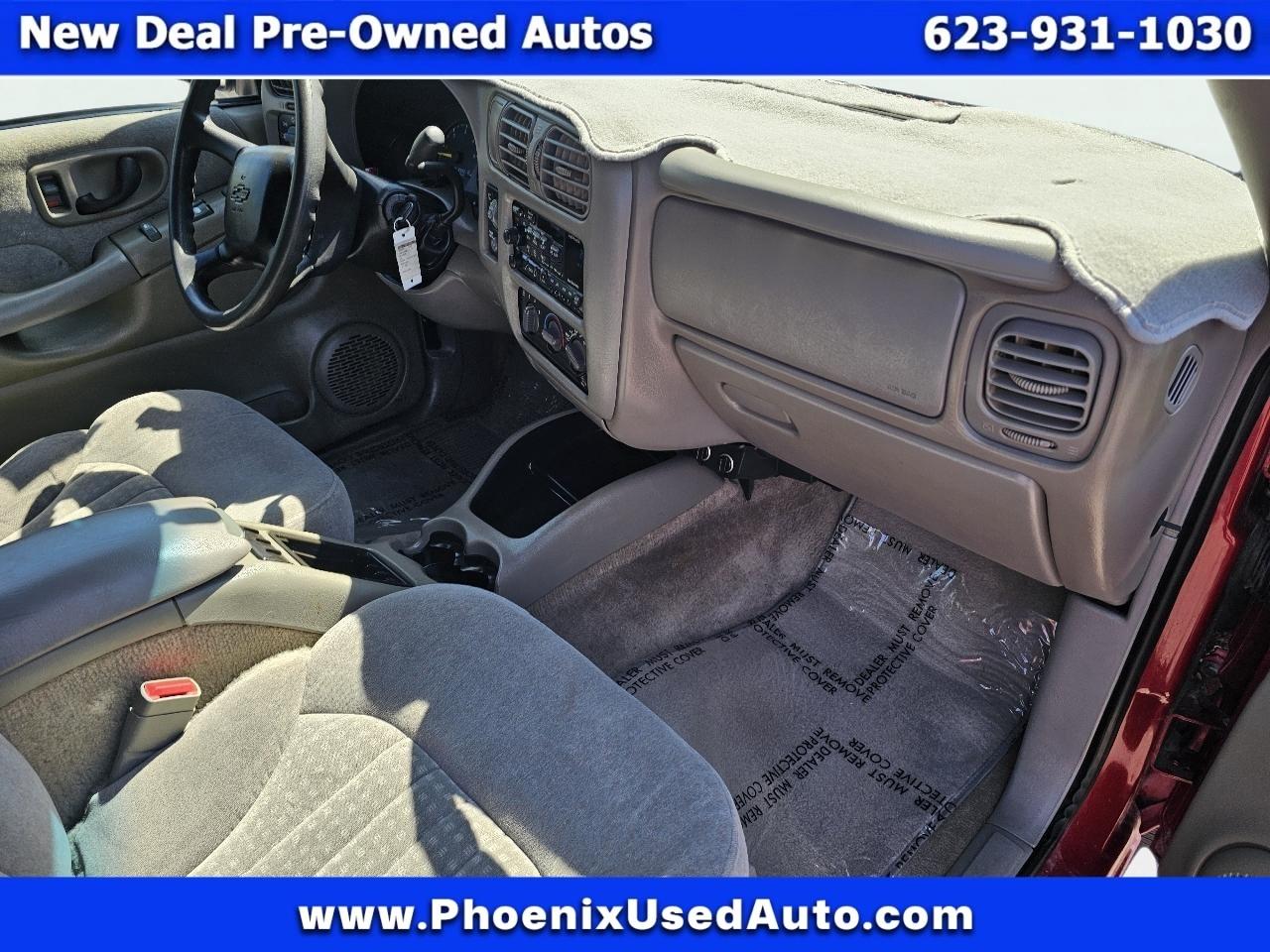 Chevrolet Blazer LS 2-Door 2WD 2001