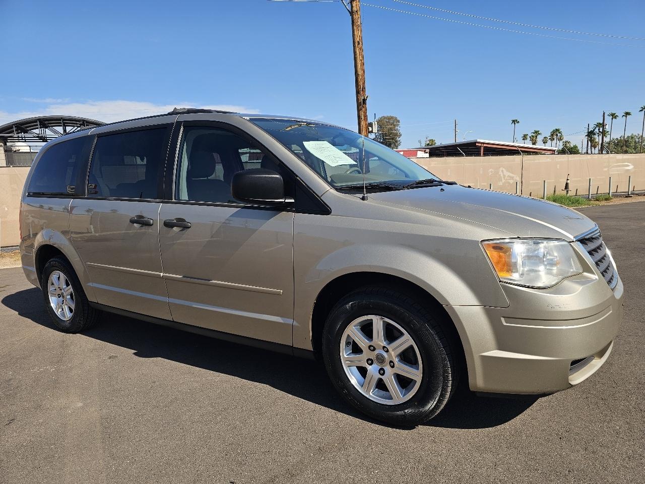 Chrysler Town & Country LX 2008
