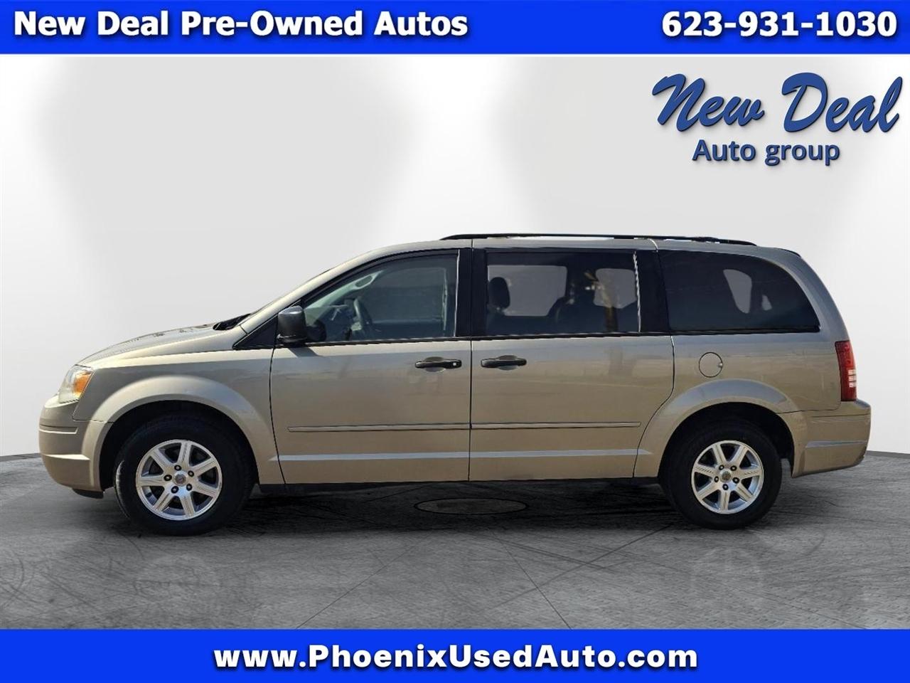 Chrysler Town & Country LX 2008