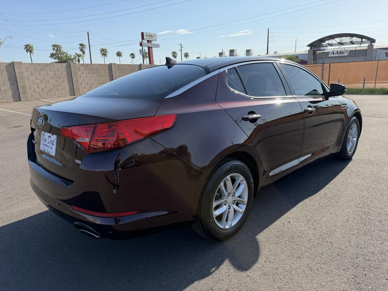 Kia Optima LX MT 2013