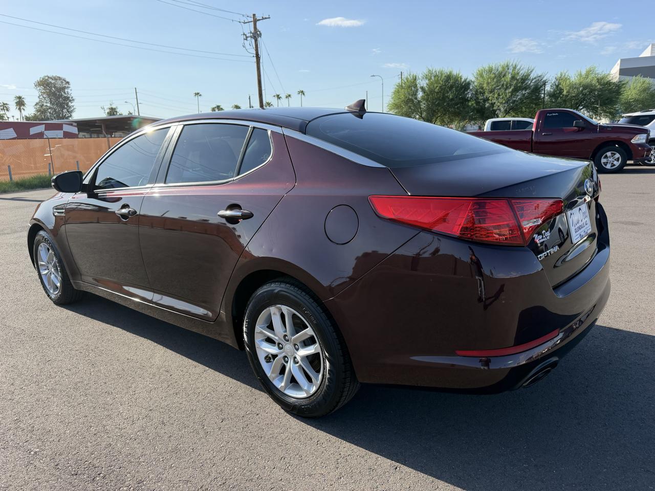 Kia Optima LX MT 2013