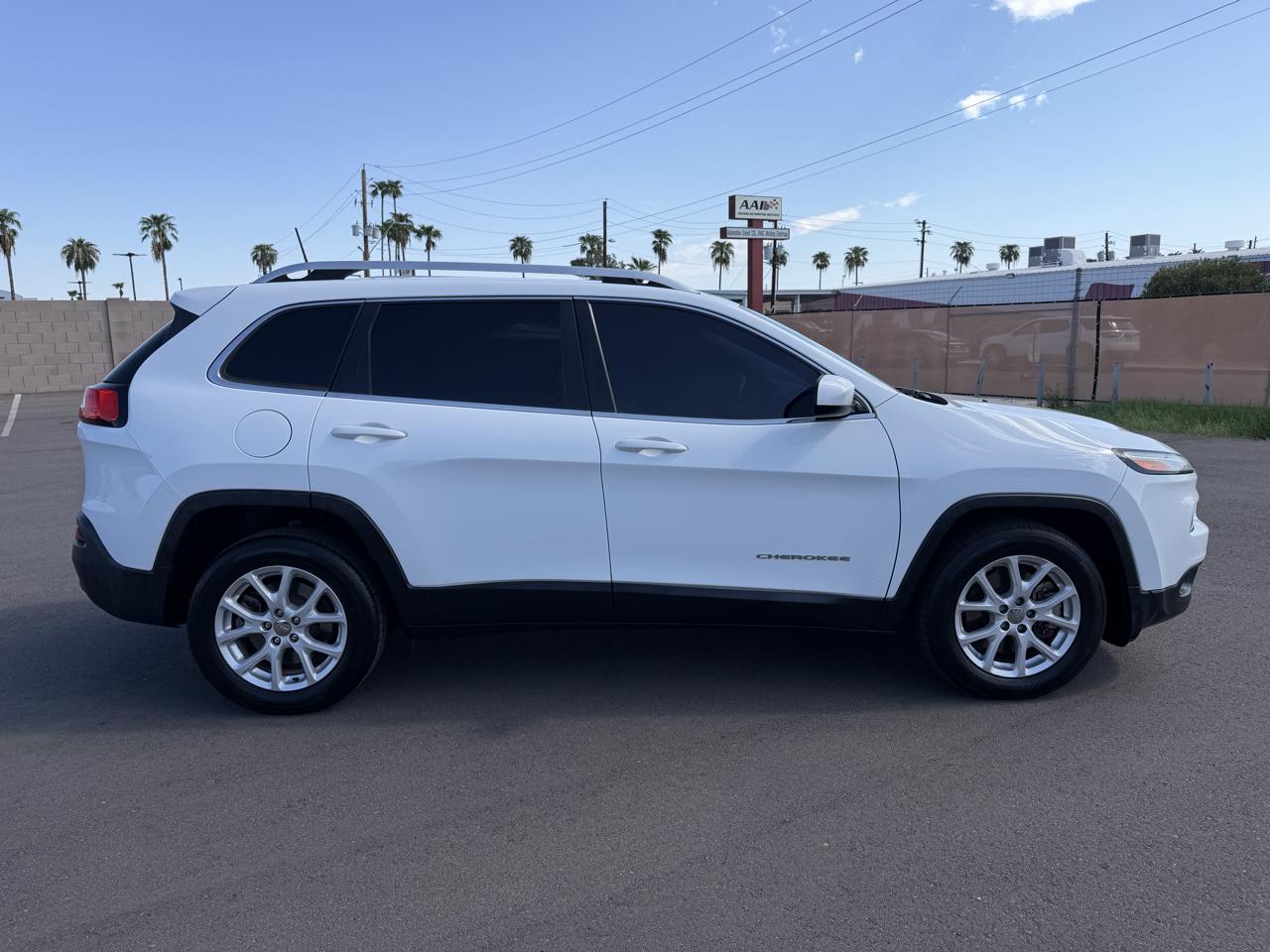 Jeep Cherokee Latitude FWD 2018