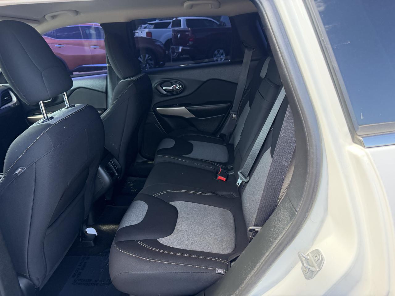 Jeep Cherokee Latitude FWD 2018