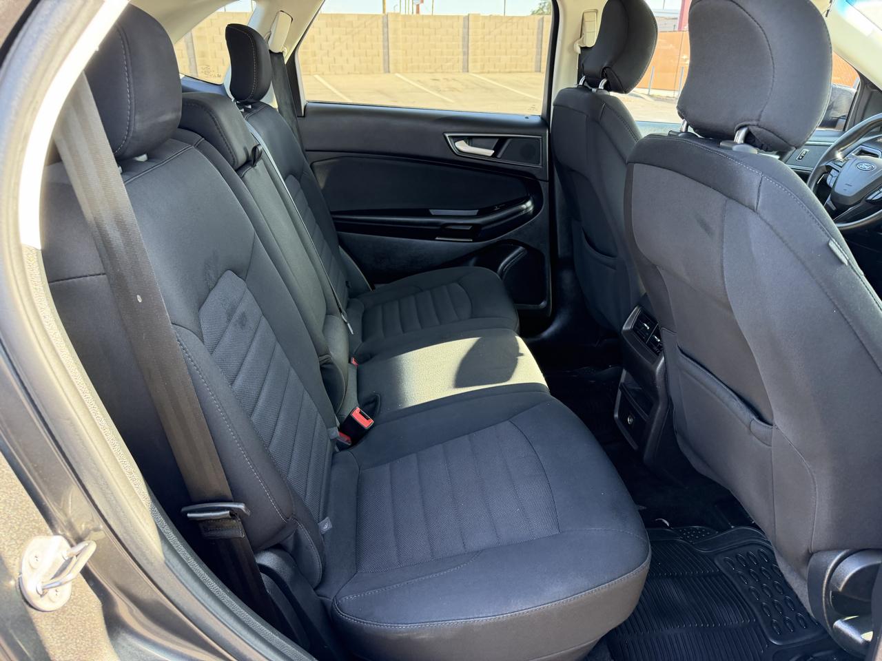 Ford Edge SE FWD 2017