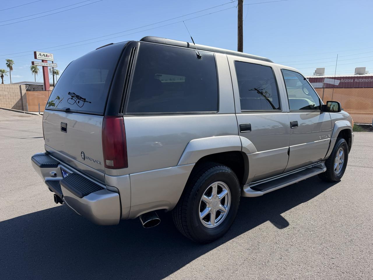 Cadillac Escalade 4WD 2000