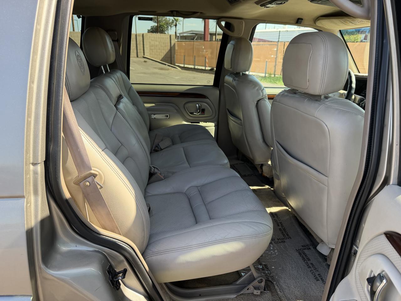 Cadillac Escalade 4WD 2000