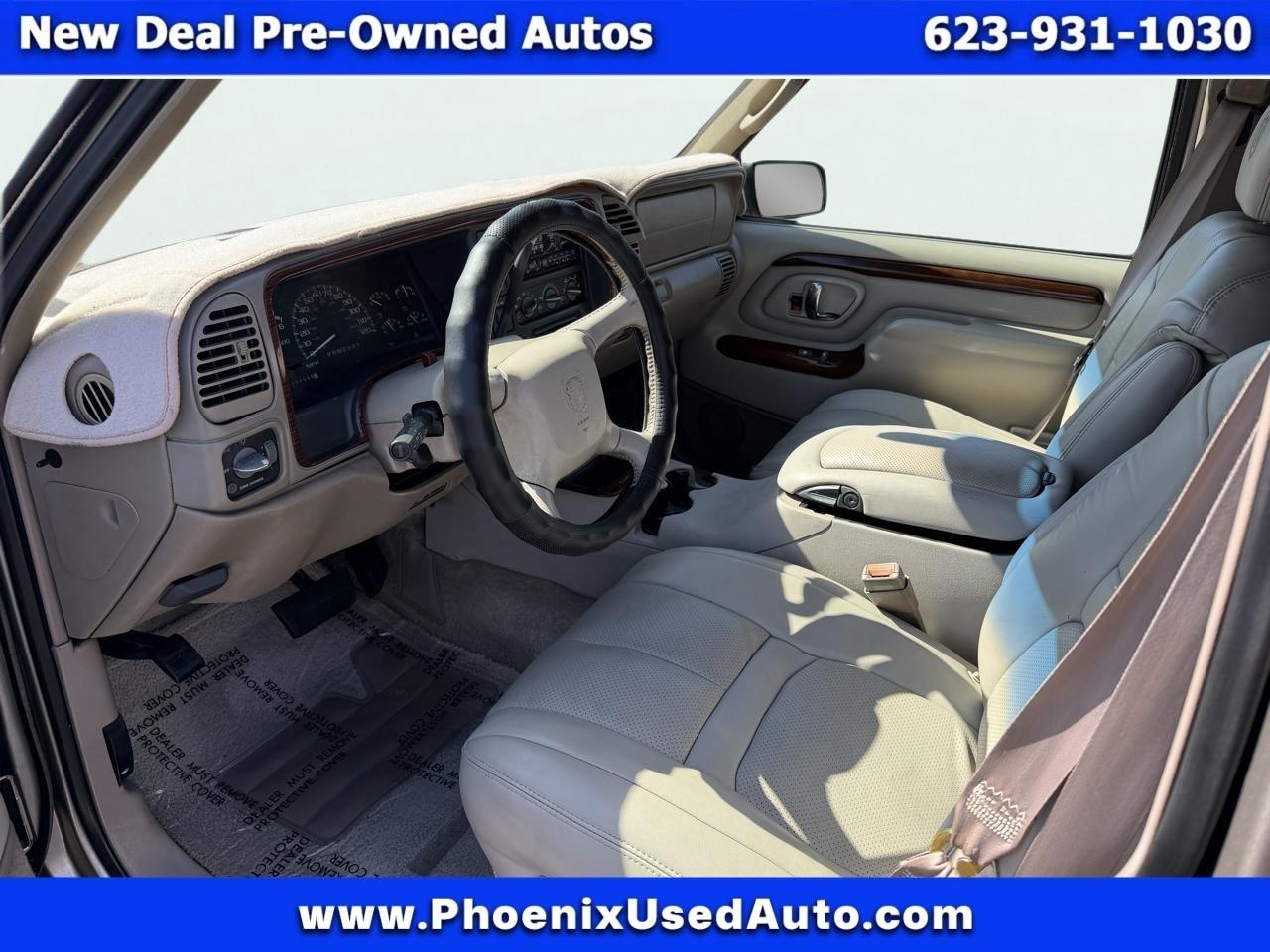 Cadillac Escalade 4WD 2000