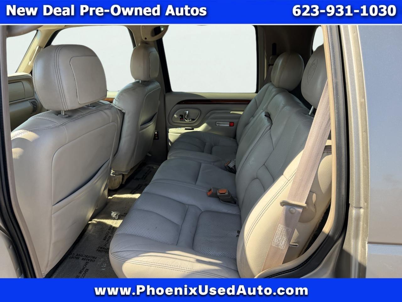 Cadillac Escalade 4WD 2000