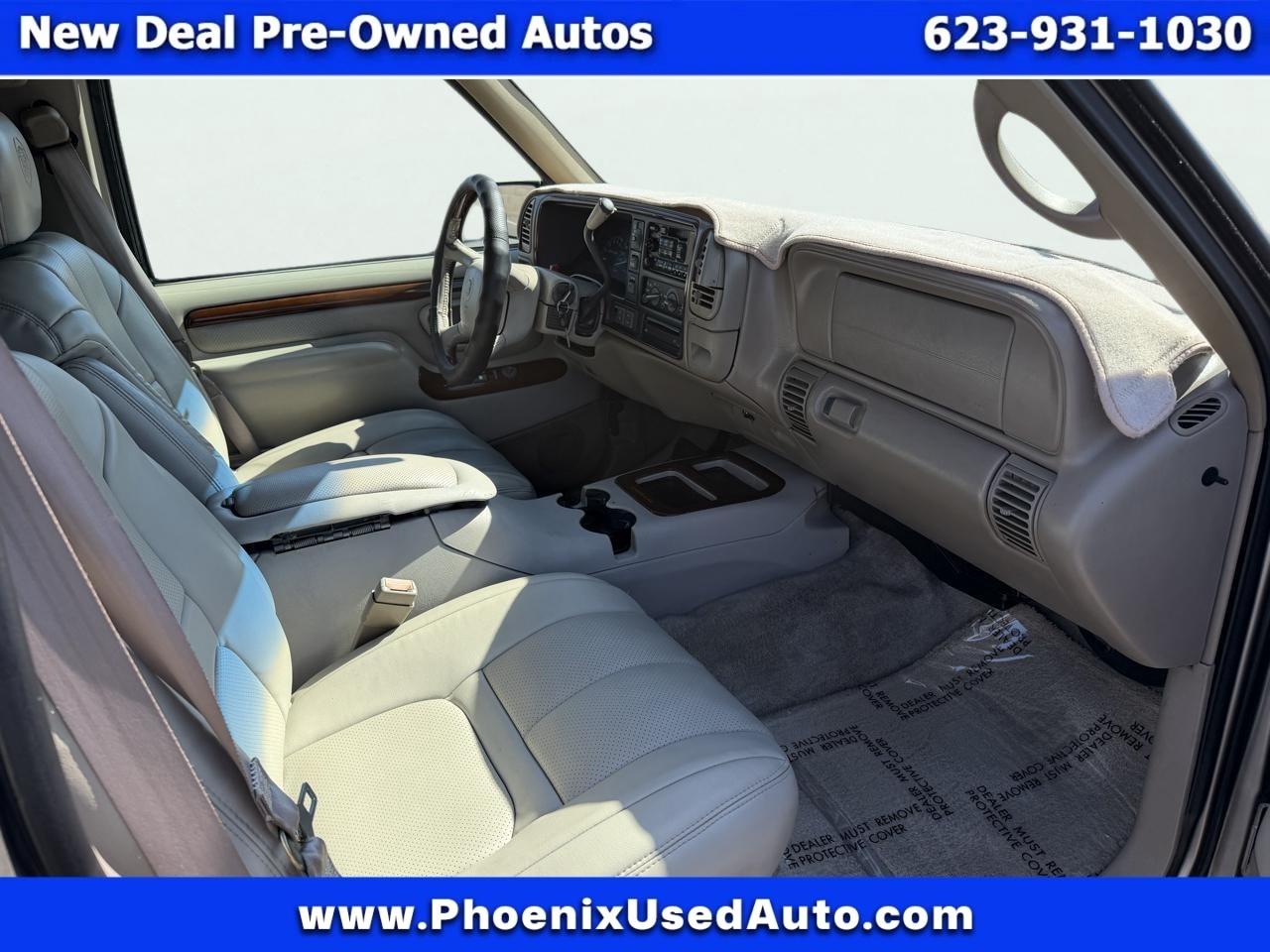 Cadillac Escalade 4WD 2000