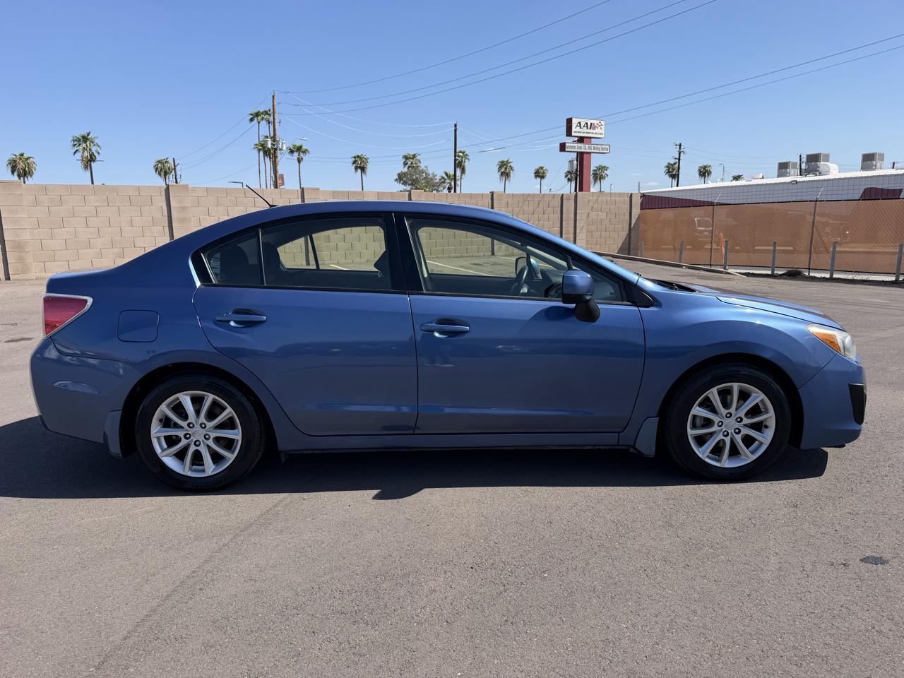 Subaru Impreza 2.0i Premium 4-Door w/All Weather Package 2014
