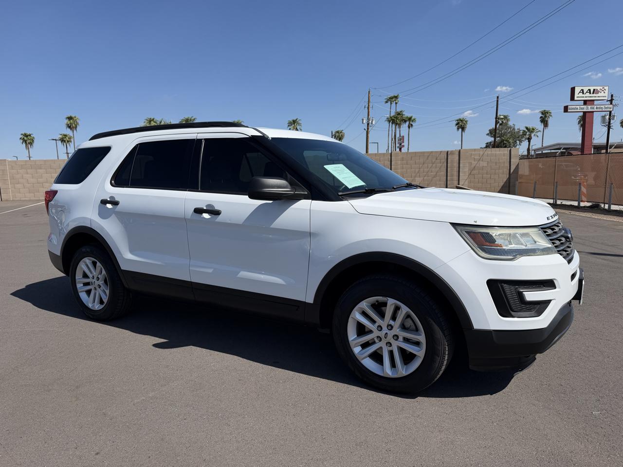 Ford Explorer Base FWD 2017