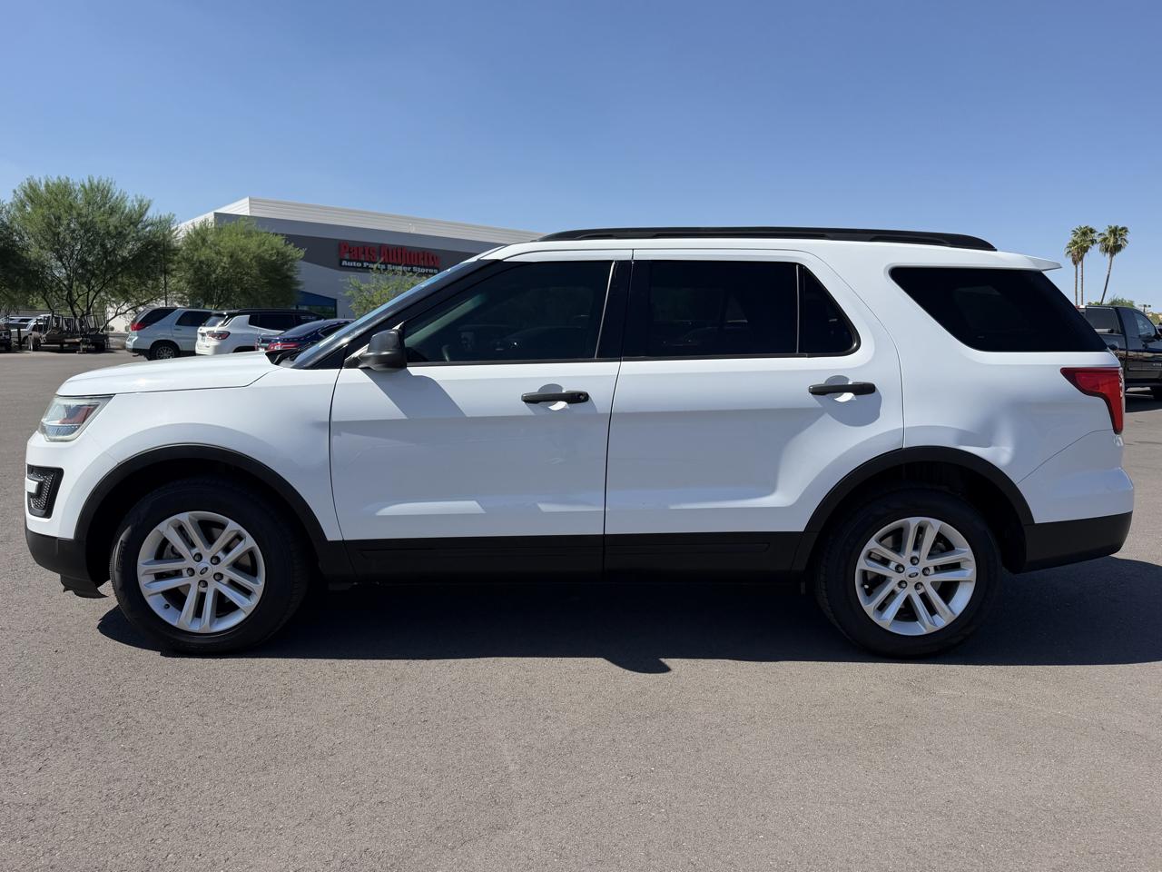 Ford Explorer Base FWD 2017