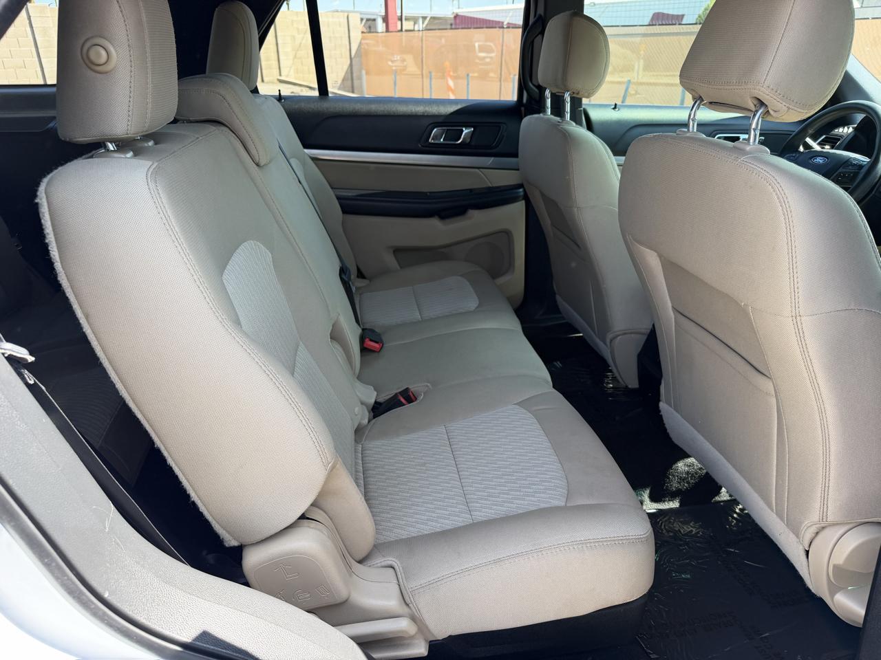 Ford Explorer Base FWD 2017