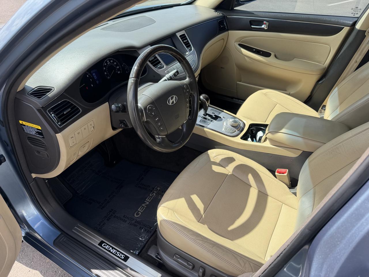 Hyundai Genesis 4.6L 2011