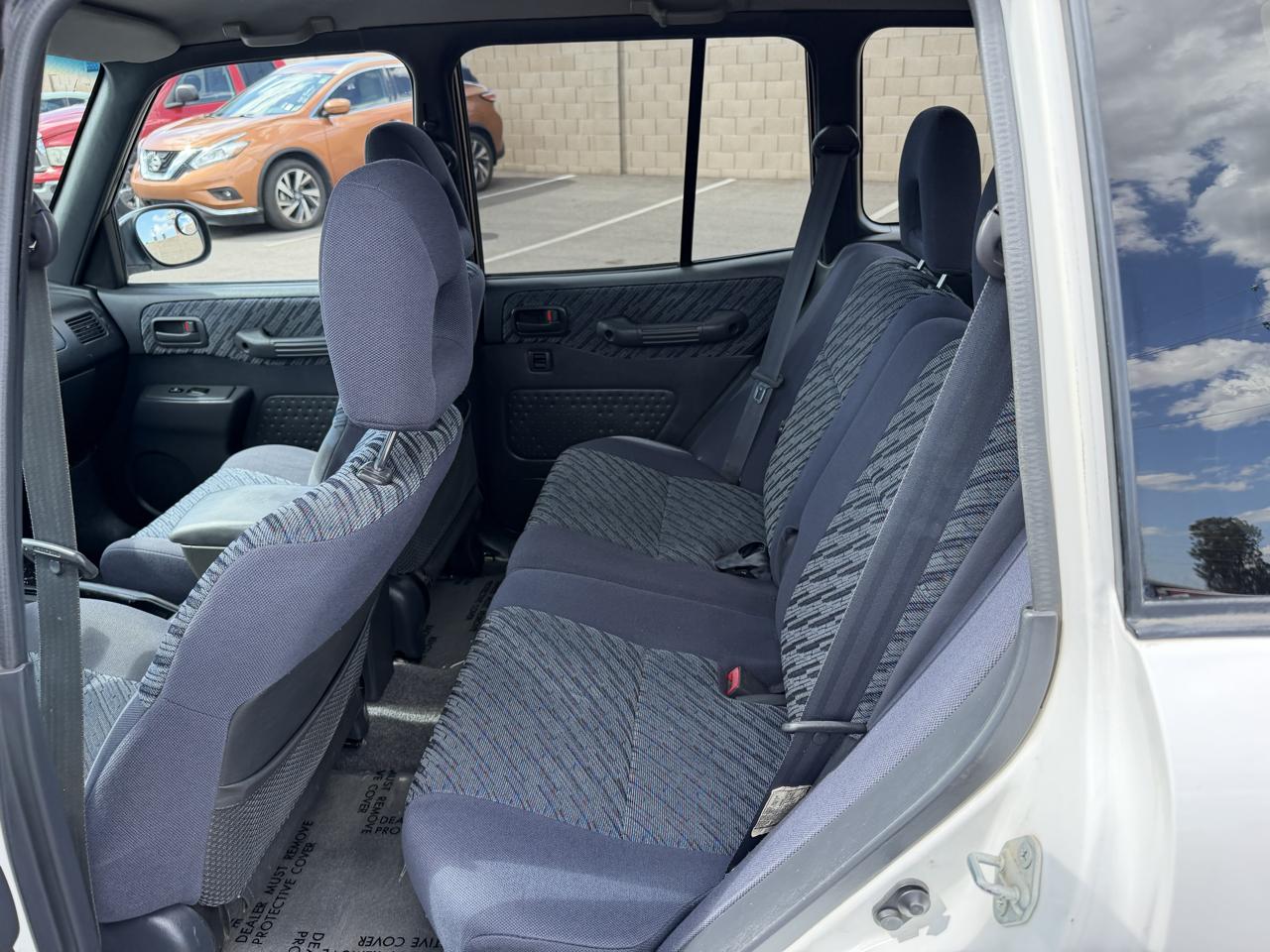 Toyota RAV4 4-Door 4WD 1998