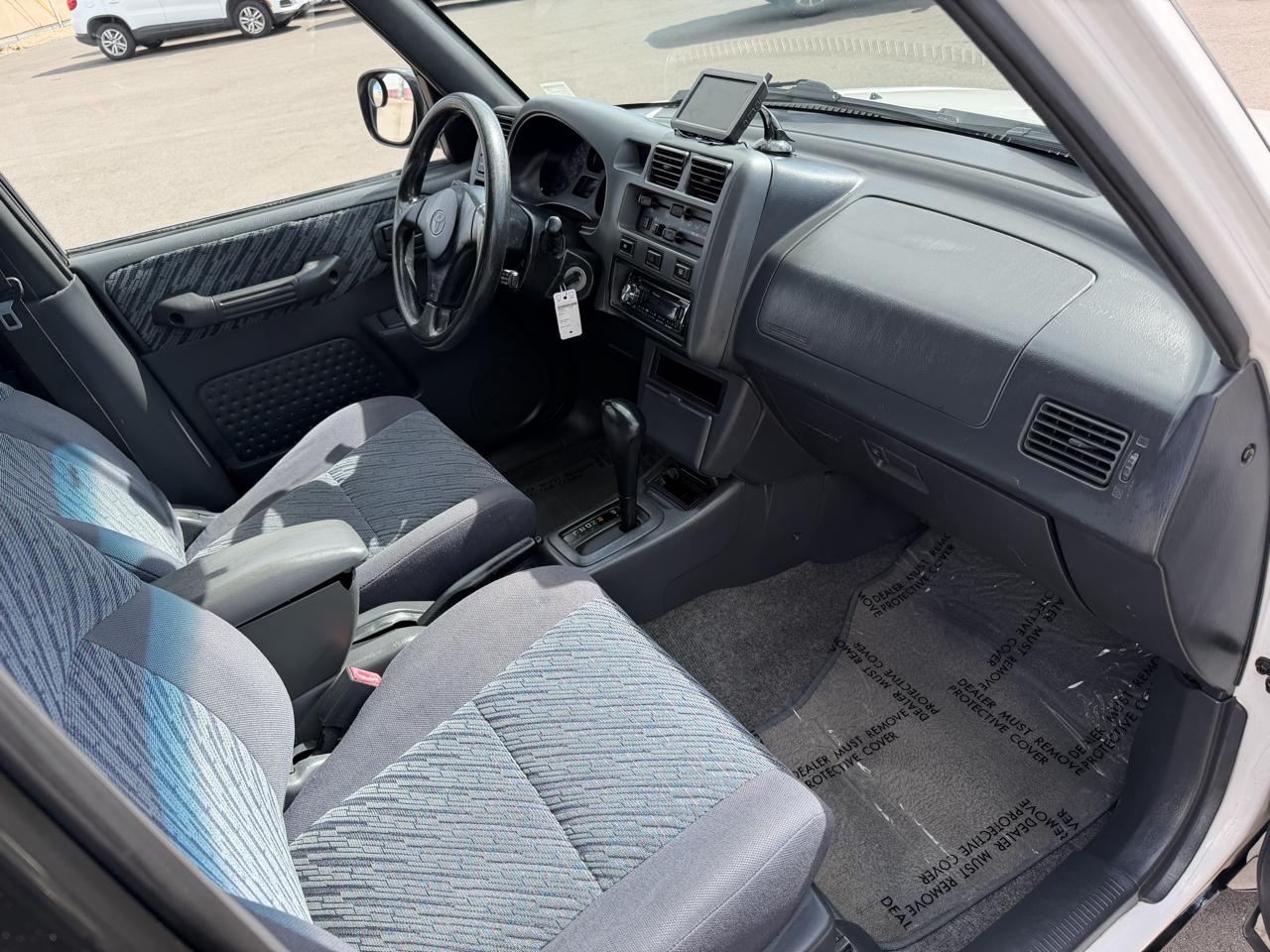 Toyota RAV4 4-Door 4WD 1998