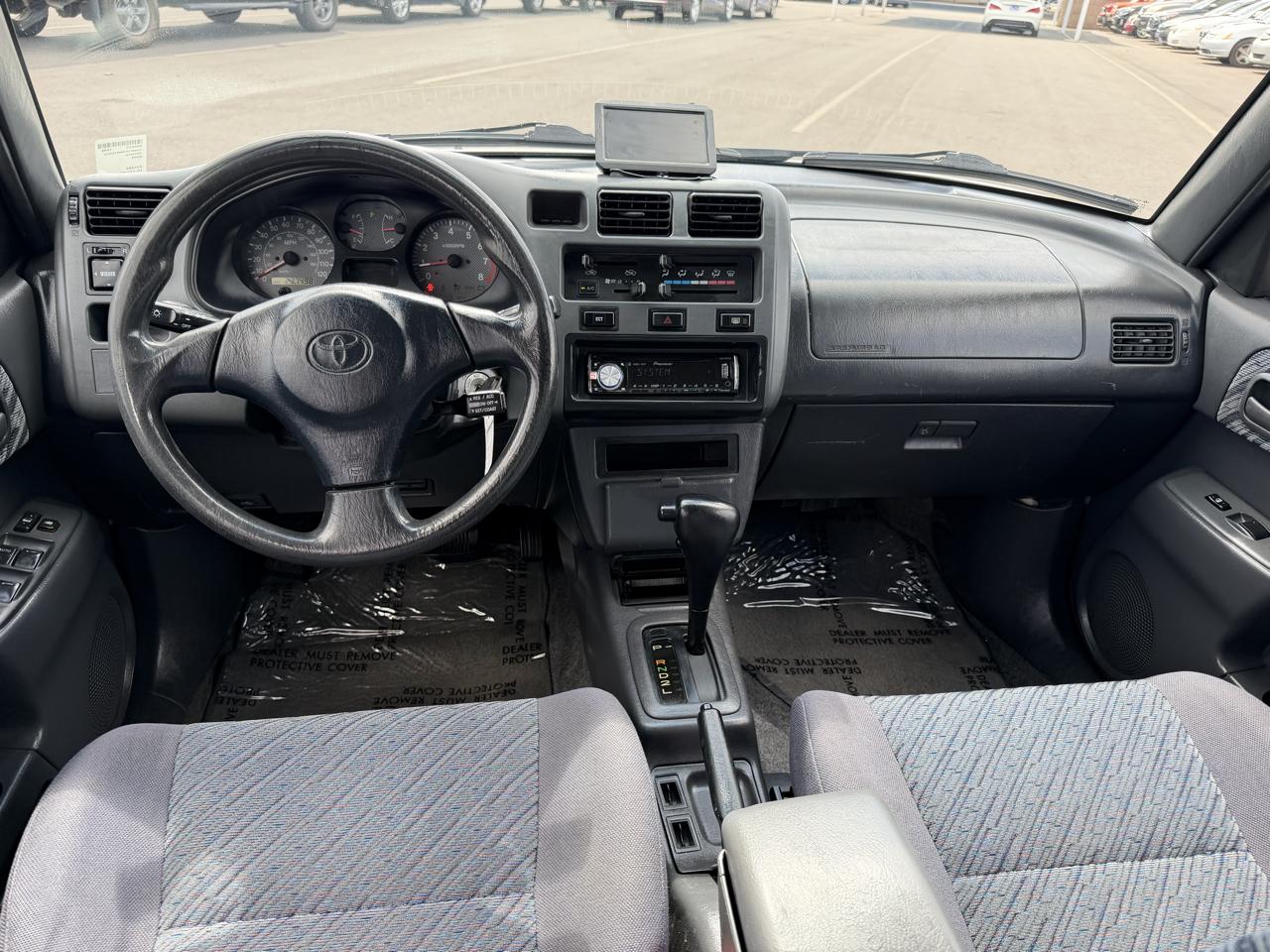 Toyota RAV4 4-Door 4WD 1998