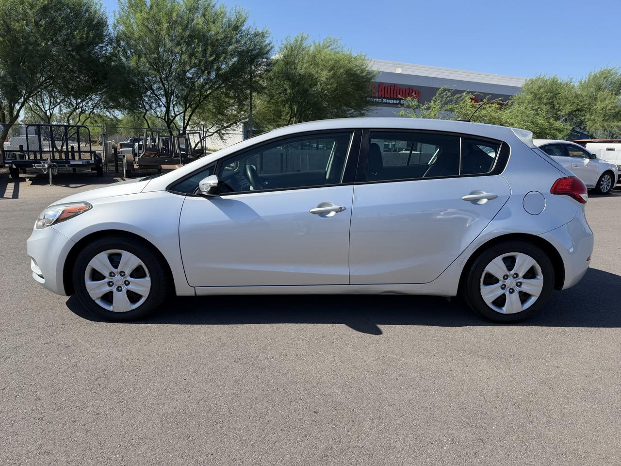 Kia Forte 5-Door LX 2016