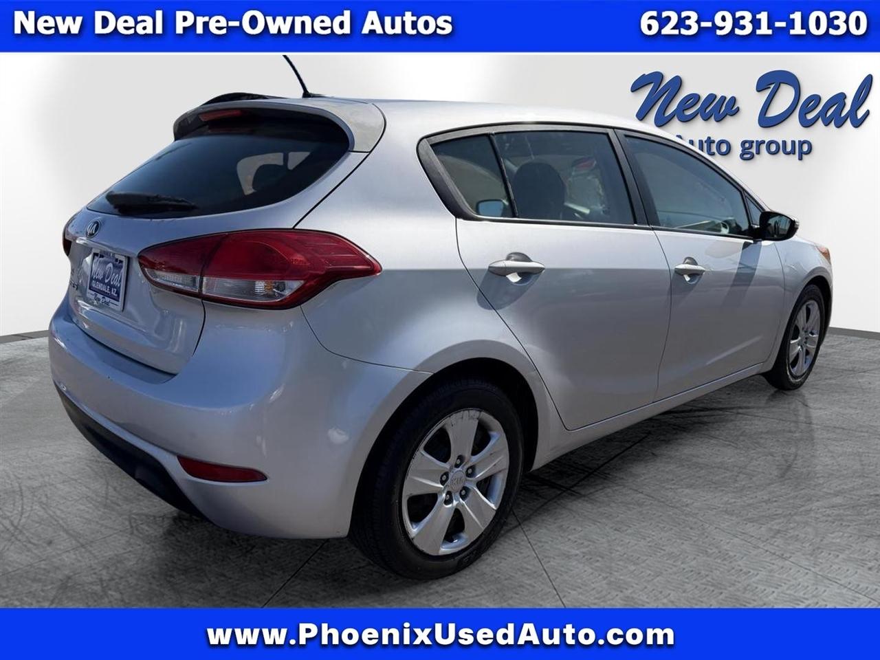Kia Forte 5-Door LX 2016
