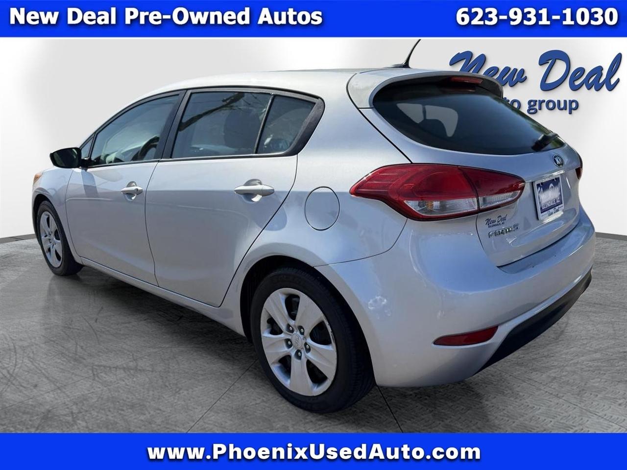 Kia Forte 5-Door LX 2016