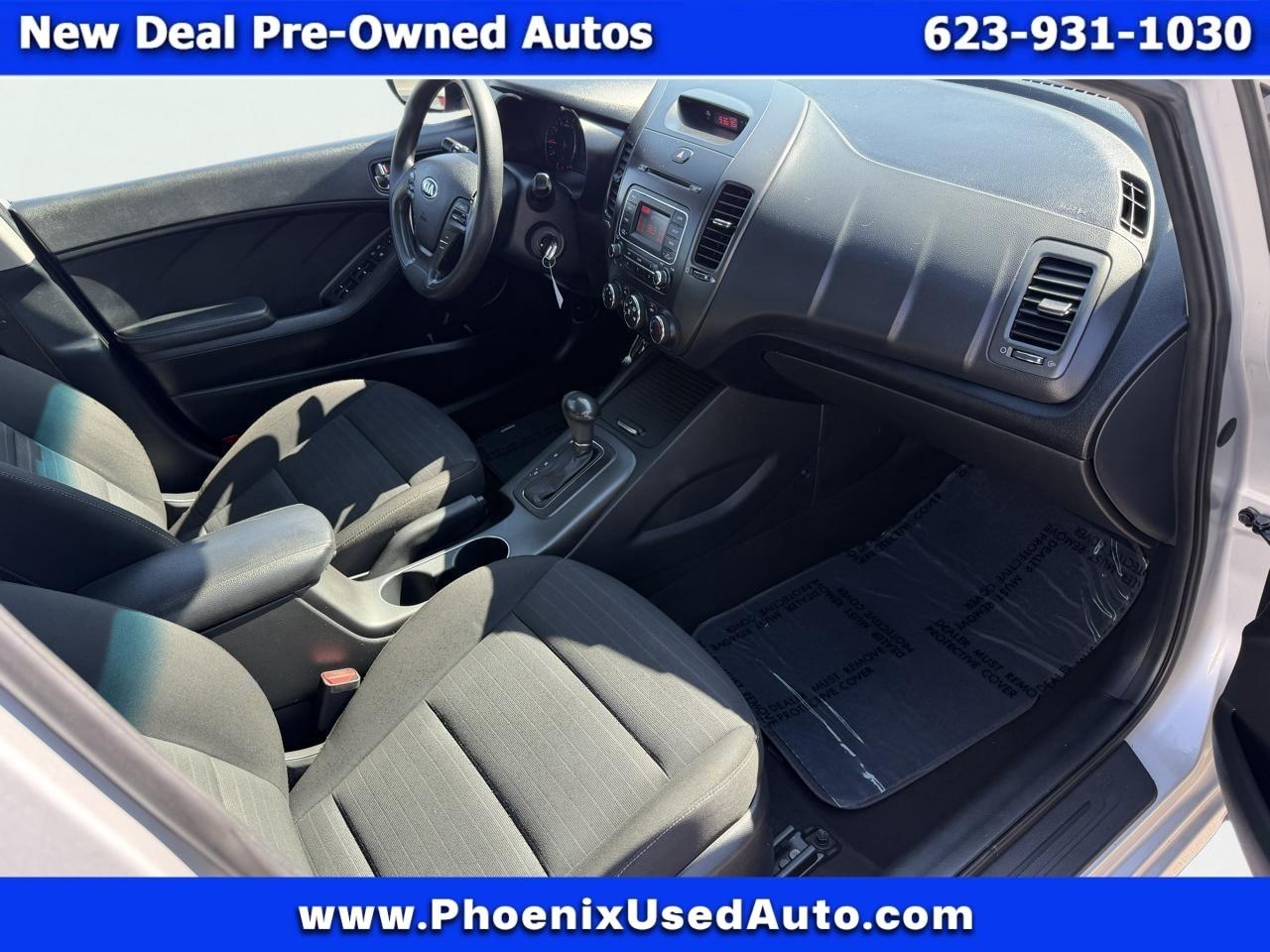 Kia Forte 5-Door LX 2016