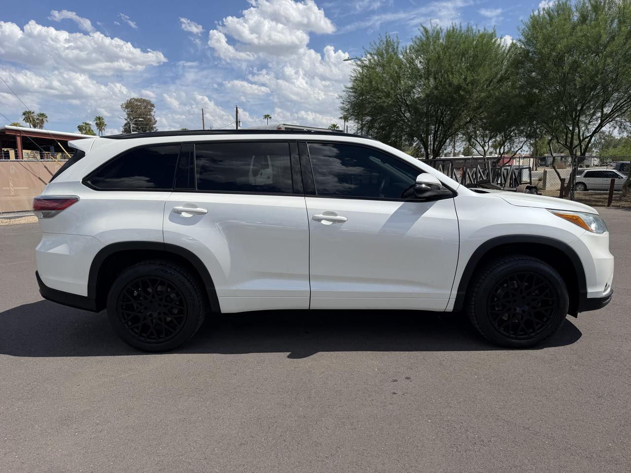 Toyota Highlander Limited FWD V6 2014