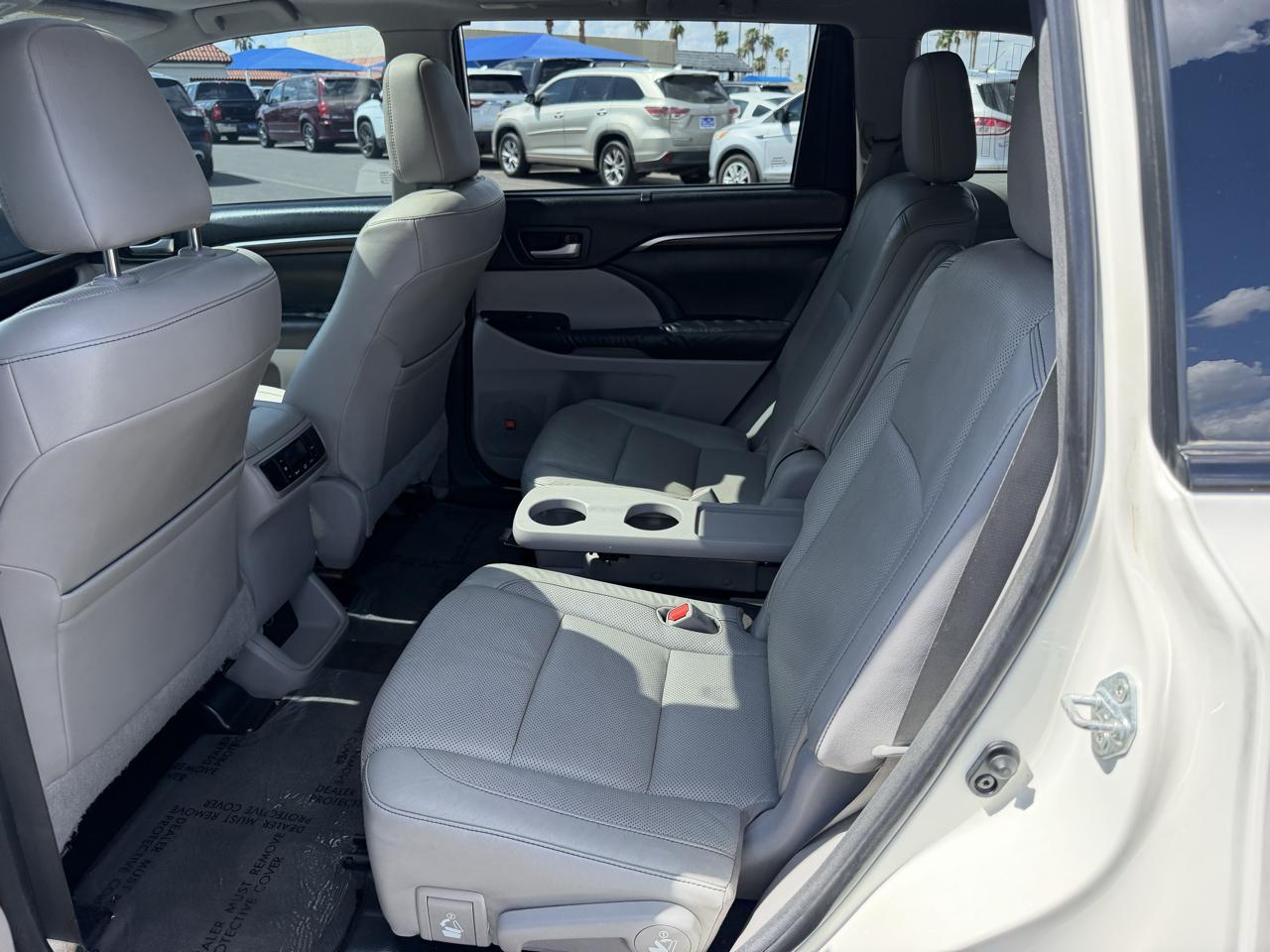 Toyota Highlander Limited FWD V6 2014