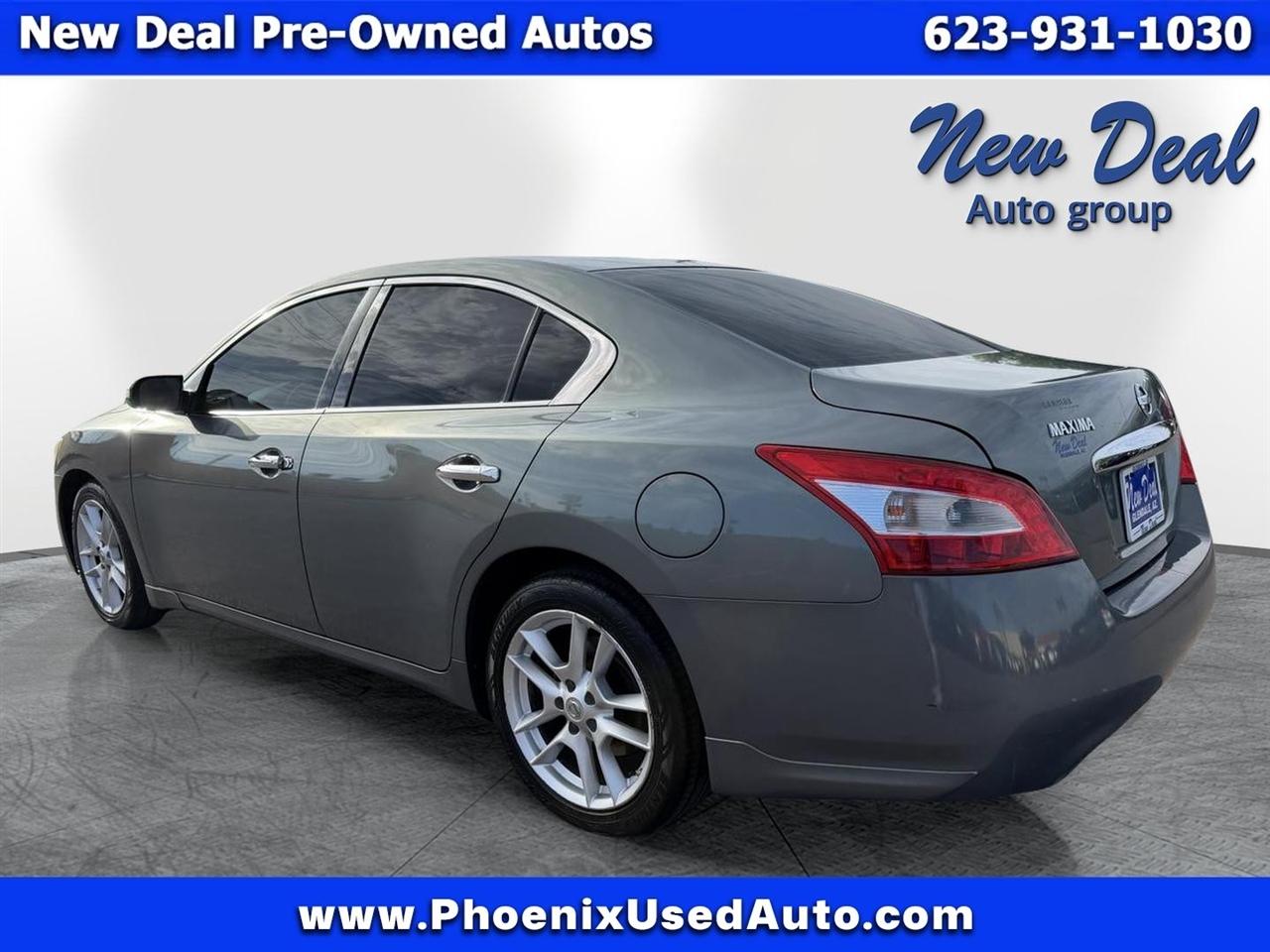 Nissan Maxima S 2009