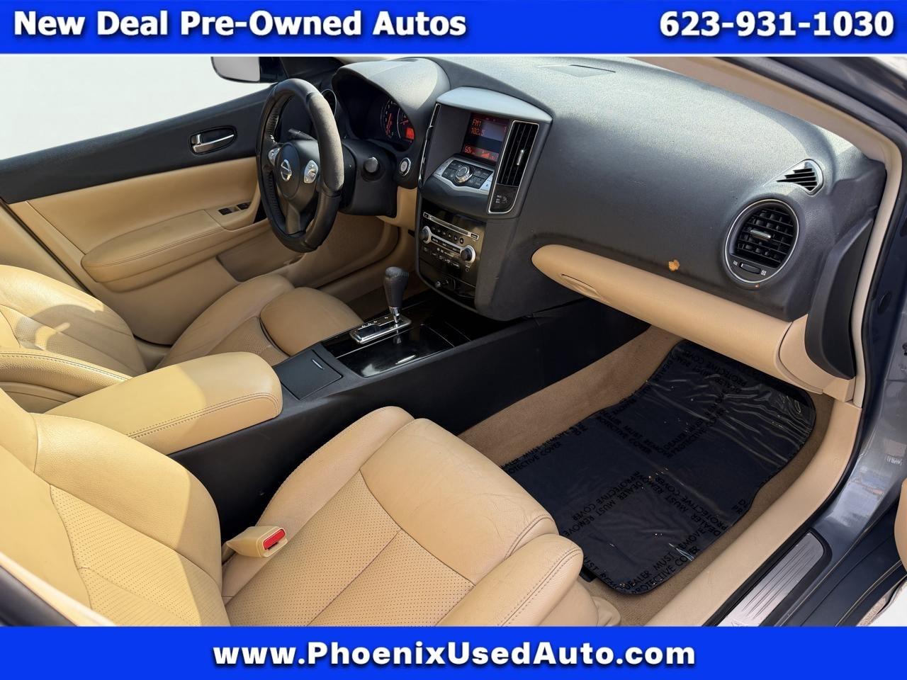 Nissan Maxima S 2009