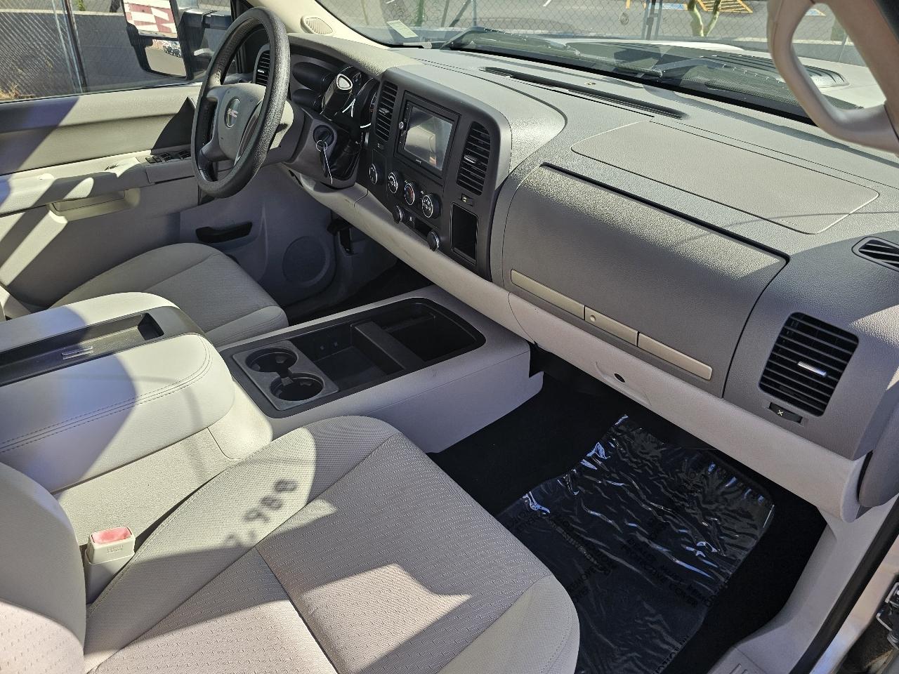 GMC Sierra 2500HD SLE 4WD 2011