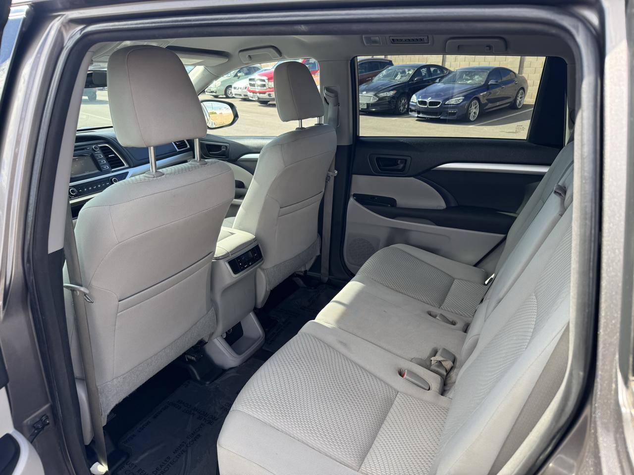 Toyota Highlander LE FWD V6 2016