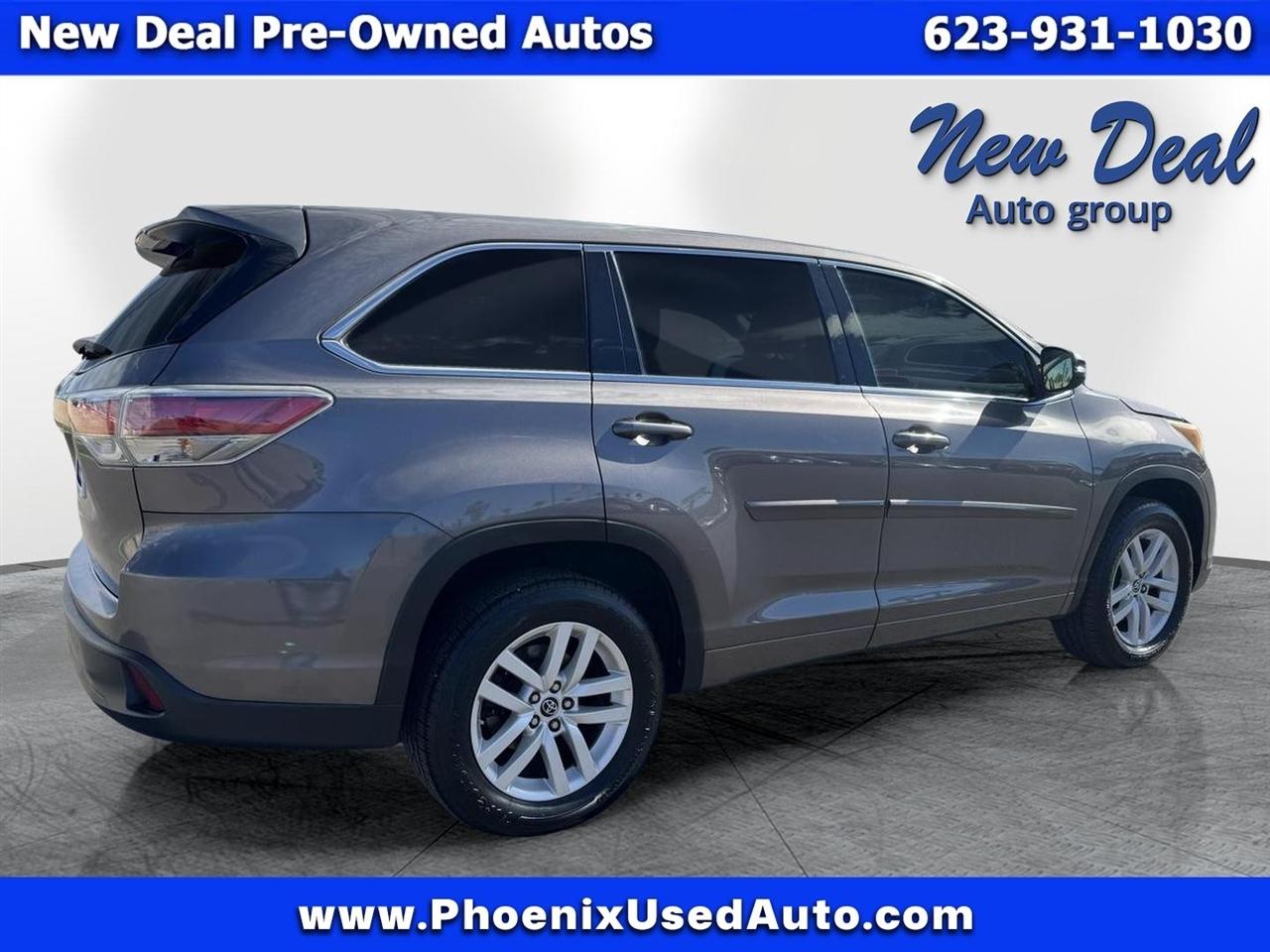 Toyota Highlander LE FWD V6 2016