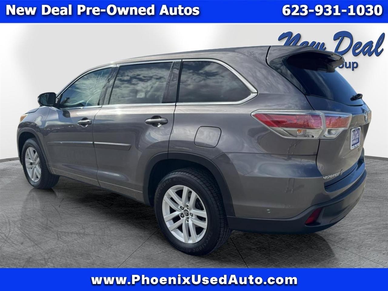 Toyota Highlander LE FWD V6 2016