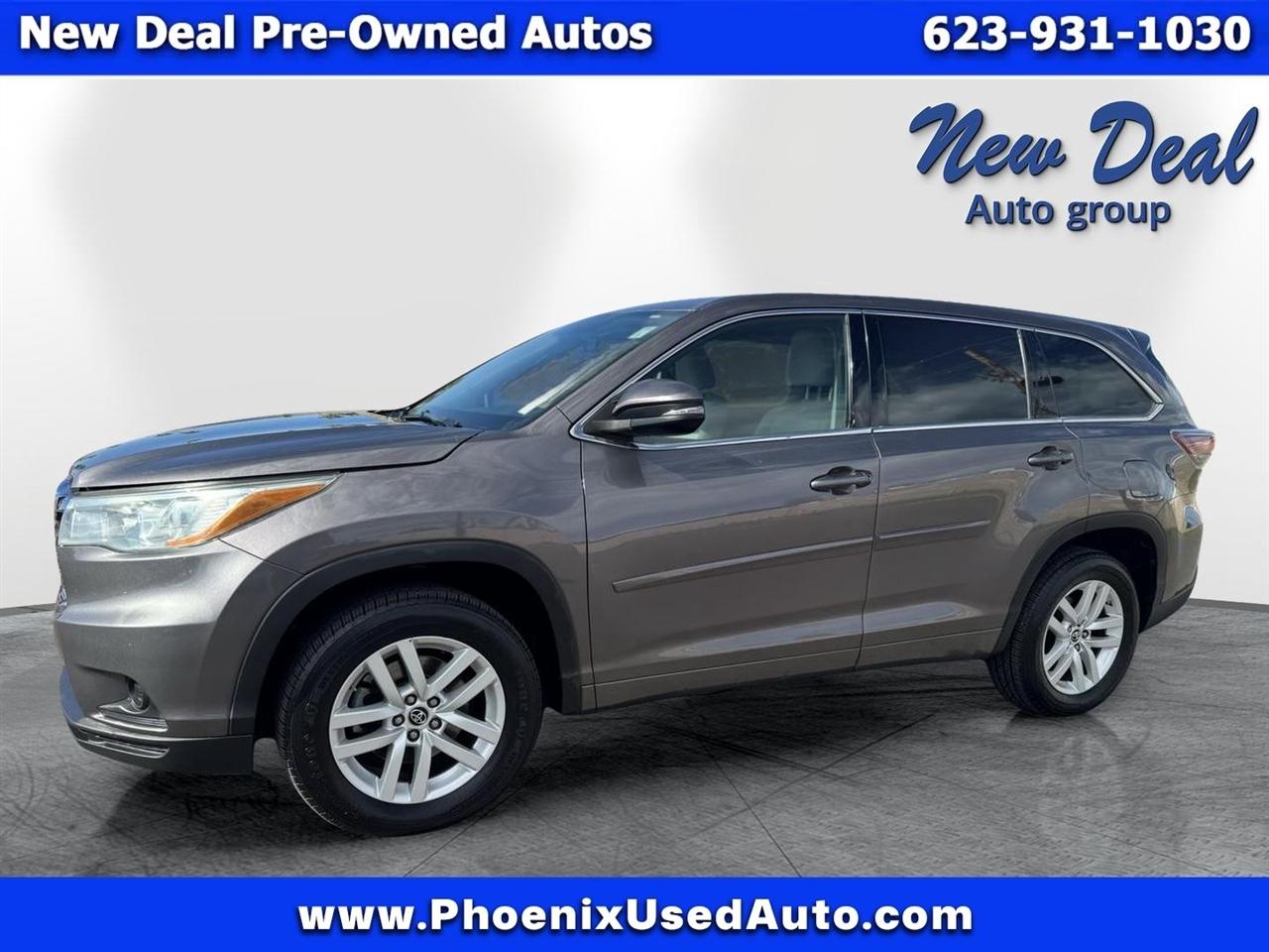 Toyota Highlander LE FWD V6 2016
