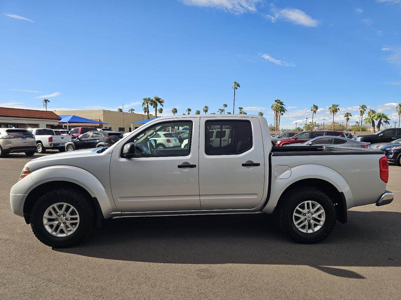 Nissan Frontier Crew Cab 4x4 SV 2014