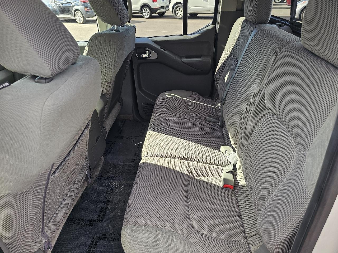 Nissan Frontier Crew Cab 4x4 SV 2014