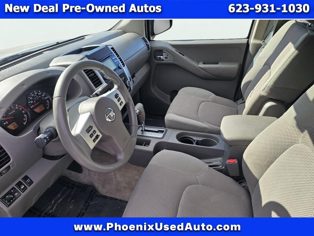 Nissan Frontier Crew Cab 4x4 SV 2014