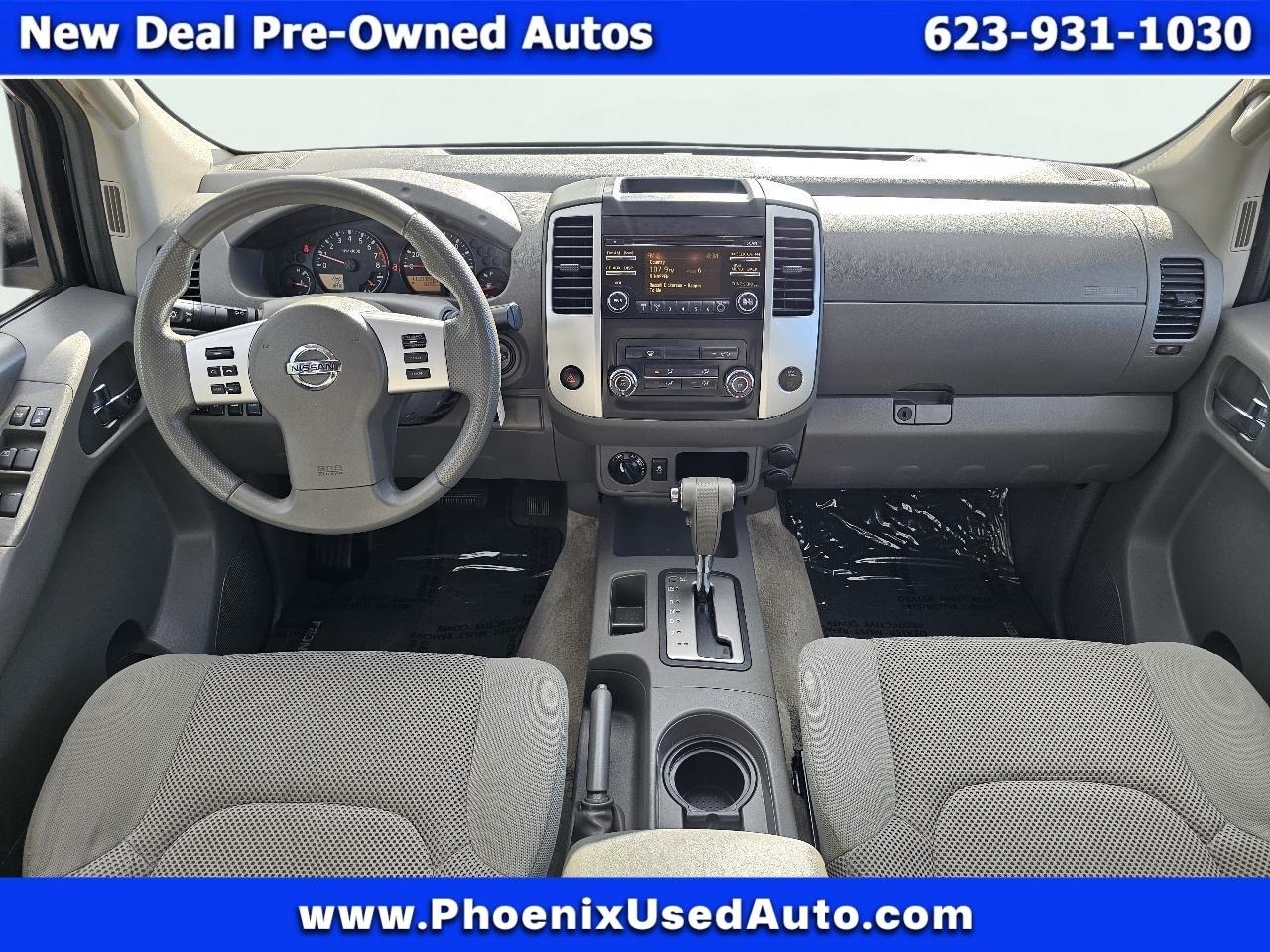 Nissan Frontier Crew Cab 4x4 SV 2014