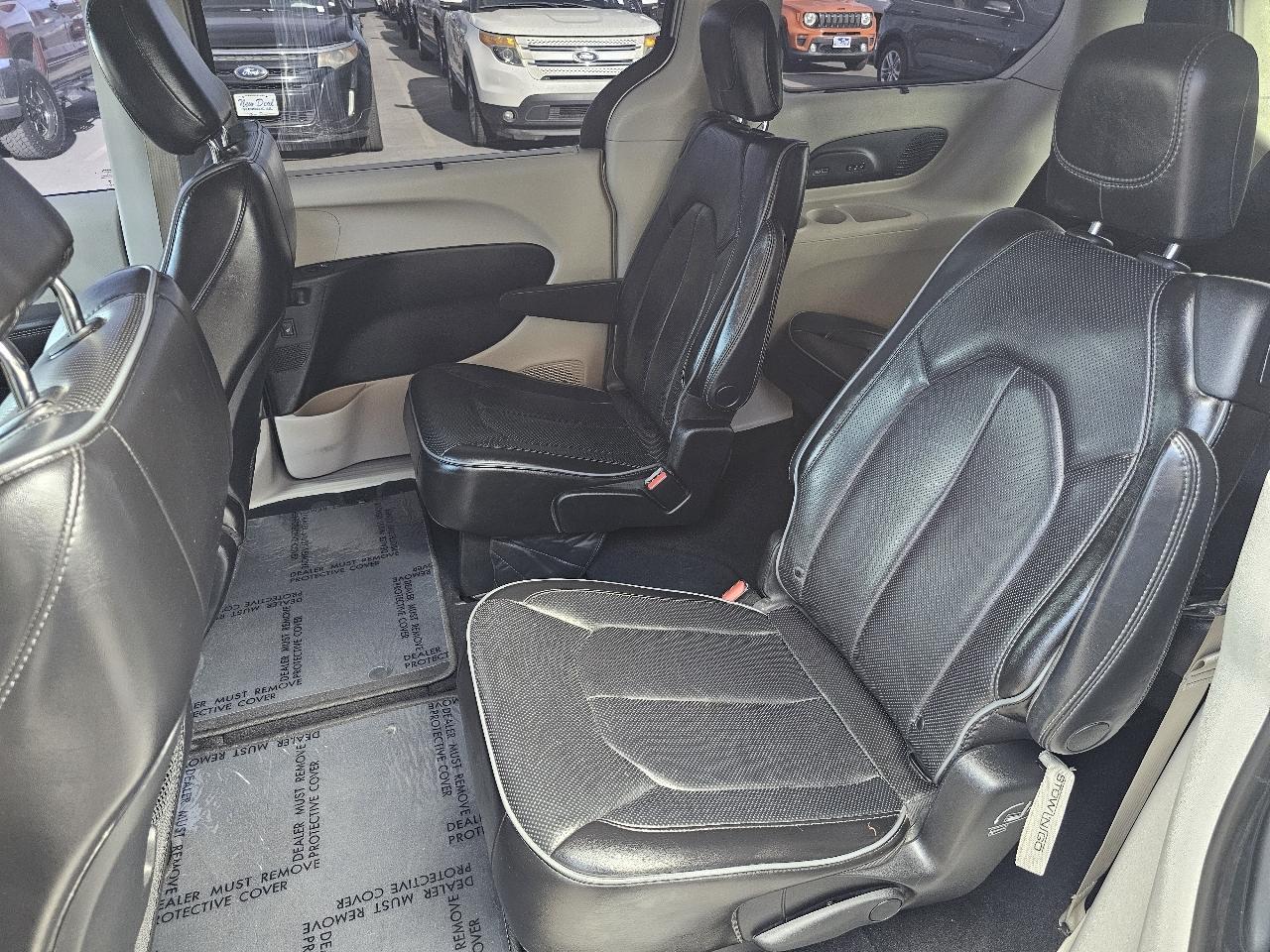 Chrysler Pacifica Limited 2019