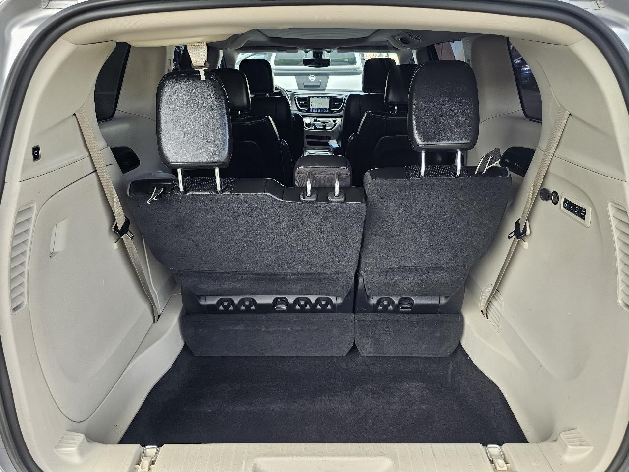 Chrysler Pacifica Limited 2019