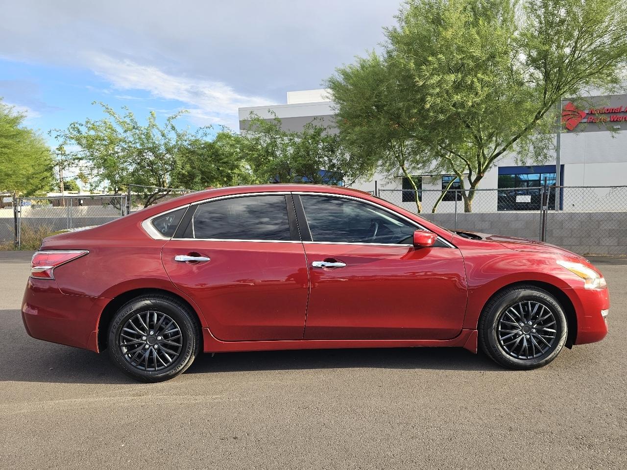 Nissan Altima 2.5 SV 2015