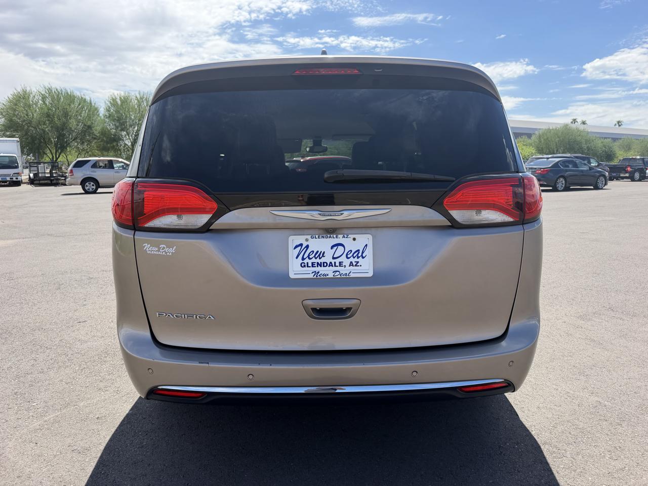 Chrysler Pacifica Touring-L 2017