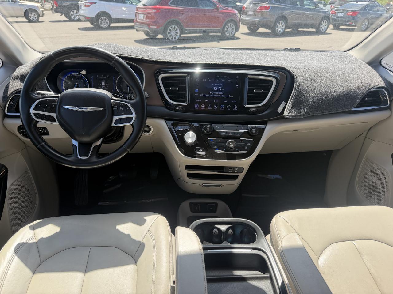 Chrysler Pacifica Touring-L 2017