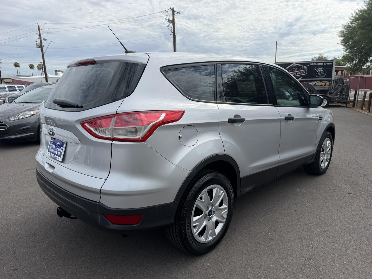 Ford Escape S FWD 2014