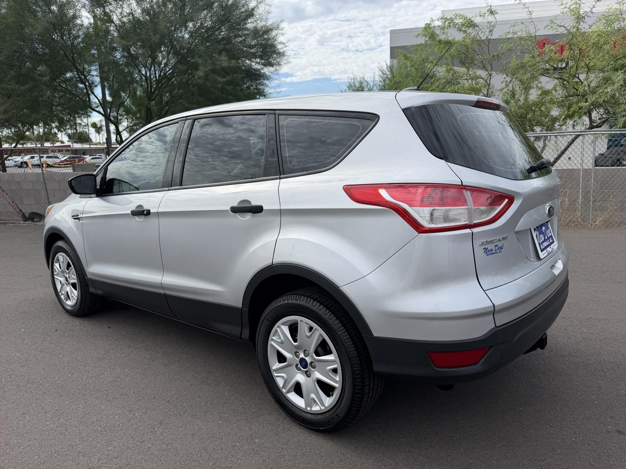 Ford Escape S FWD 2014